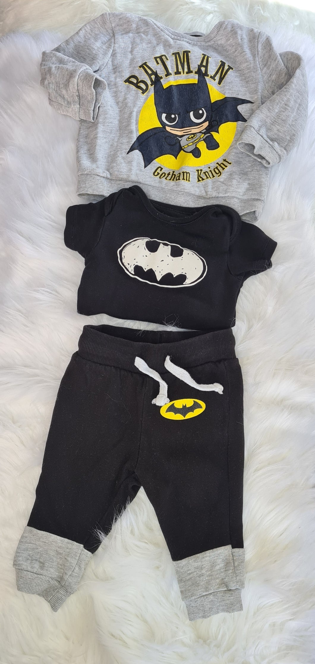 Boys 3-6 Months - DC/Batman 3 Piece Jumper, Jogger and Vest Set
