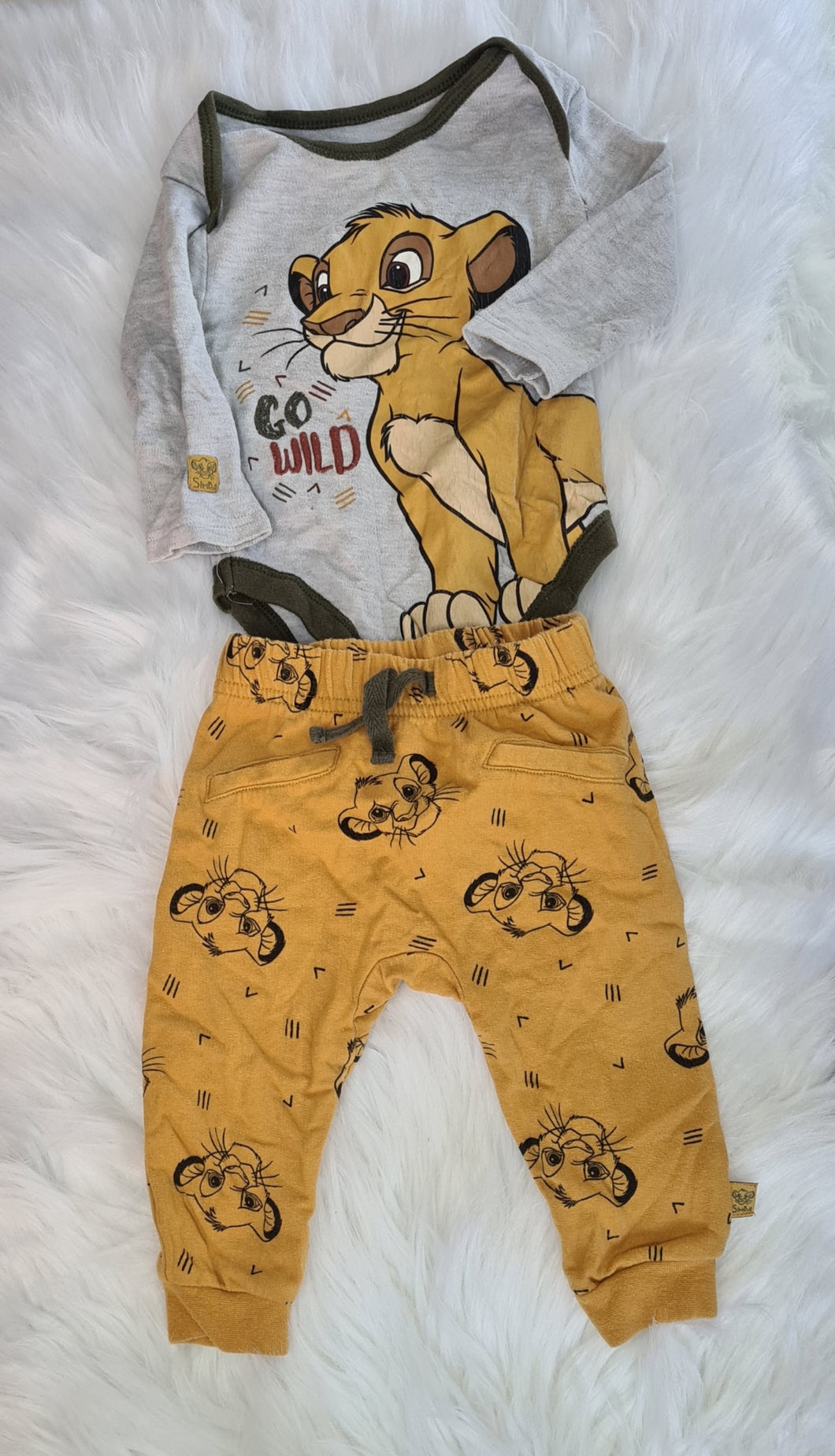 Boys 3-6 Months - Disney/Lion King 2 Piece Set - Top and Joggers