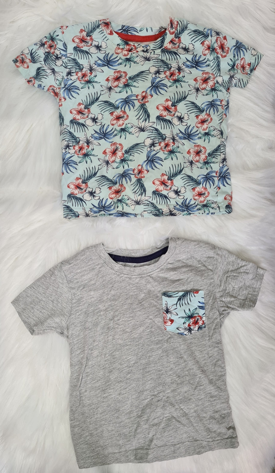 Boys 9-12 Months - Primark - Grey and Flower Tops